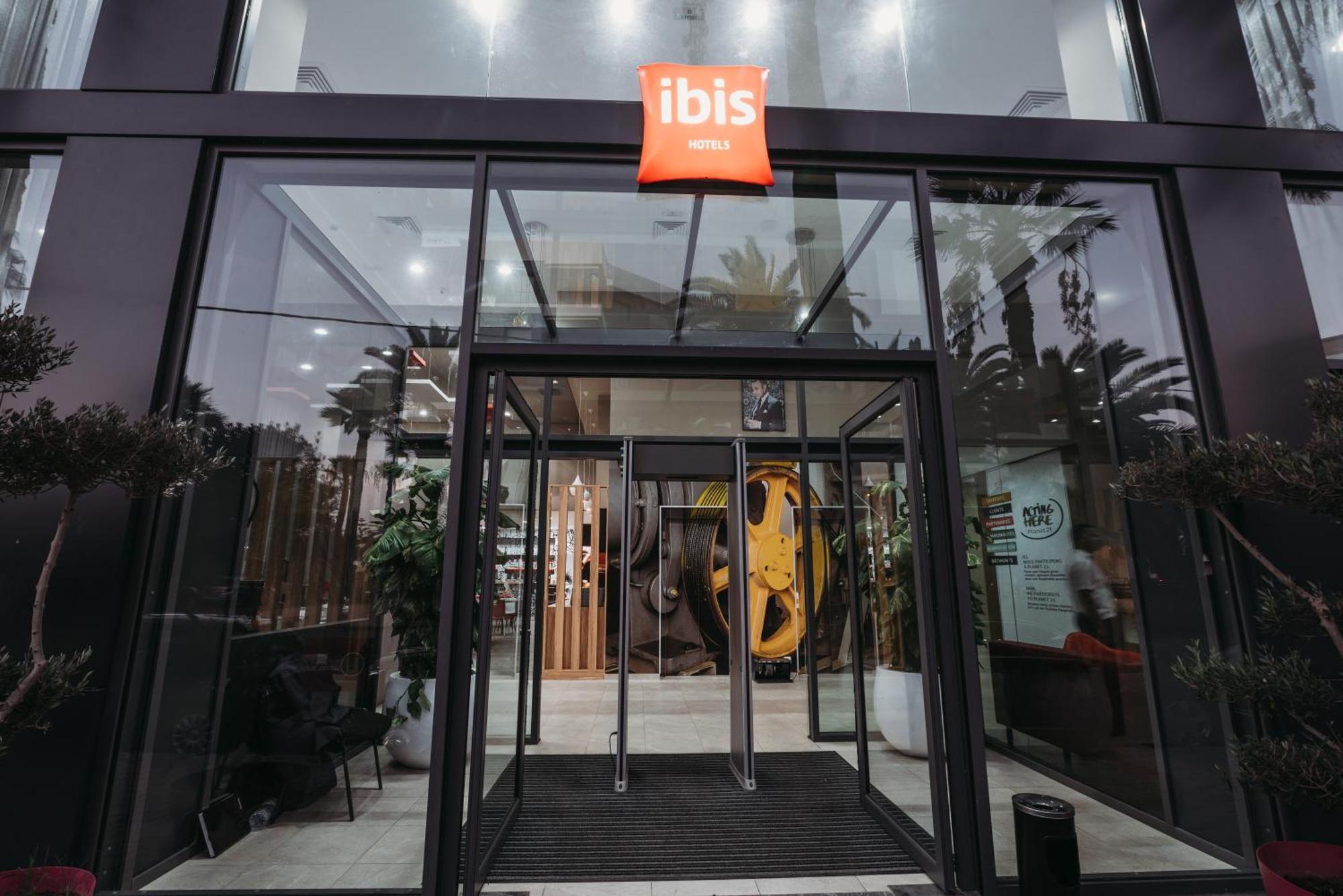 Ibis Mohammedia Hotel Bagian luar foto